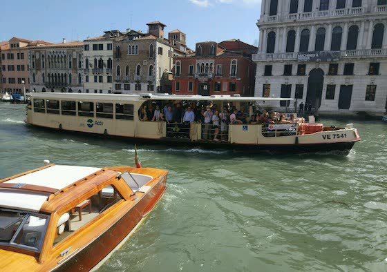 Вапоретто в Венеции