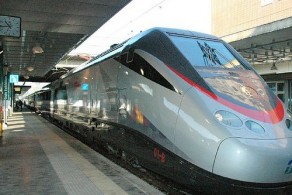 Скоростной поезд в Италии, фото, Италия