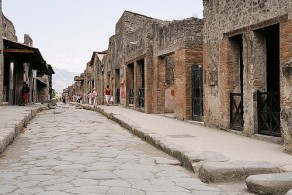 Торговая улица в Помпеях, фото, Кампания, Италия