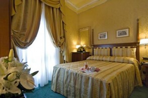 Отели в центре Рима 3 звезды, фото, Отель Manfredi Suite, Рим, Италия