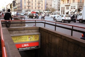 Вход в метро Милана, фото, Милан, Италия