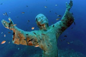 Что посмотреть в Портофино, фото, статуя Христа, Лигурия, Италия
