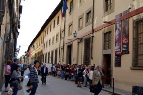 Вход в Галерею Академии, фото, Флоренция, Италия