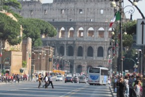 Погода в Риме в апреле, фото, Колизей, Рим, Италия