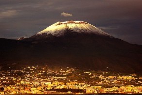 Чем знаменит вулкан Везувий, фото, Величественный вулкан, Италия