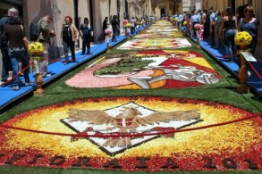 Рим в июне, фото, Фестиваль цветочных ковров в Дженсано, Италия
