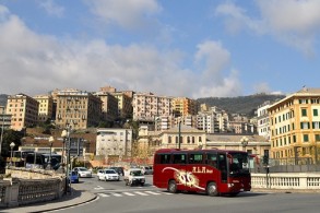 Автобусы из аэропорта Генуи, фото, Генуя, Лигурия, Италия