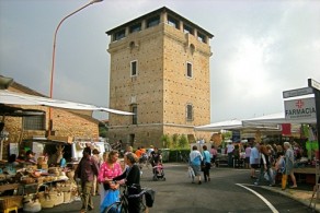 Экскурсии из Милано-Мариттима, фото, Башня Святого Михаила, Червия, Италия