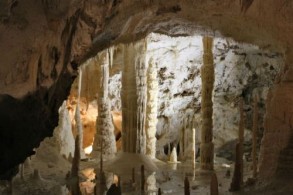 Экскурсии из Милано-Мариттима, фото, пещеры Фрасасси, Эмилия-Романья, Италия