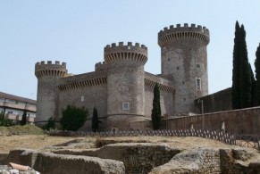 Папская крепость, фото, крепость Пия, Тиволи, Лацио, Италия