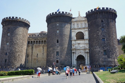 Экскурсии в Неаполе, фото, Анжуйская крепость, Неаполь, Италия