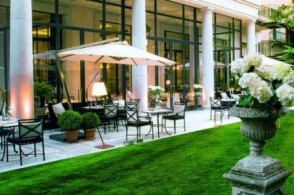 Лучшие отели в центре Милана 5 звезд, фото, отель Palazzo Parigi Hotel & Grand Spa, Италия