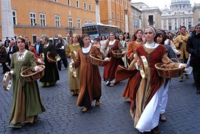 Культурная программа в Риме в феврале, фото, карнавал, Рим, Италия