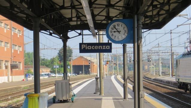 Поезда из Милана, Болоньи и Пармы в Пьяченцу