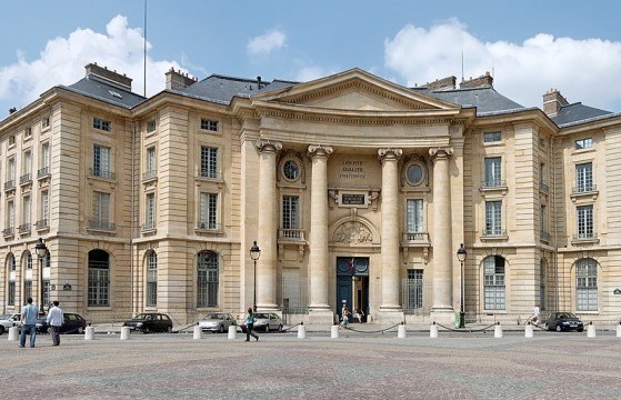 Сорбонна в Париже старейший университет Европы